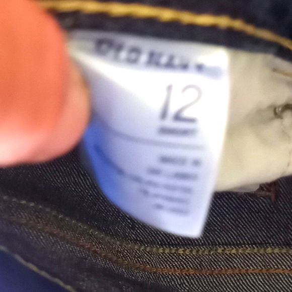 Old Navy The Flirt Flare Leg Jeans- #1670 - Picture 6 of 12